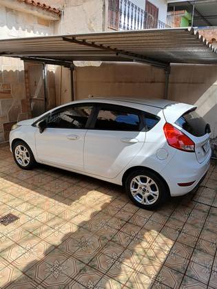 FORD FIESTA 1.6 SE HATCH 16V FLEX 4P MANUAL FORD FIESTA 1.6 SE HATCH 16V FLEX 4P MANUAL